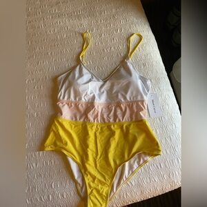 MeetCurve NWT XXL Colorblock One-Piece Swimsuit